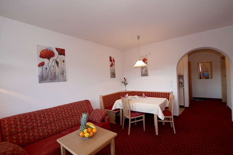  Appartement 2 mit Wohnzimmer im Haus Angela